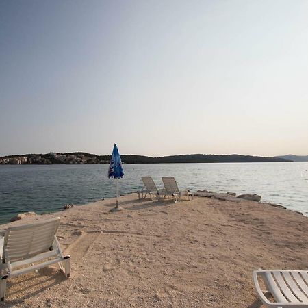 Apartment Cherie Trogir Exterior foto