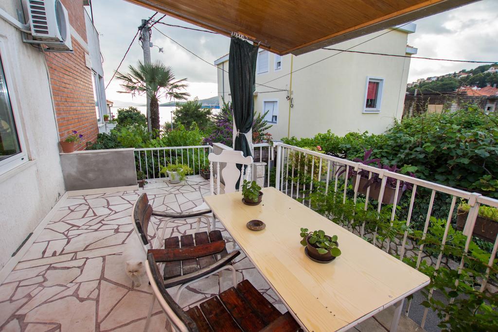 Apartment Cherie Trogir Exterior foto