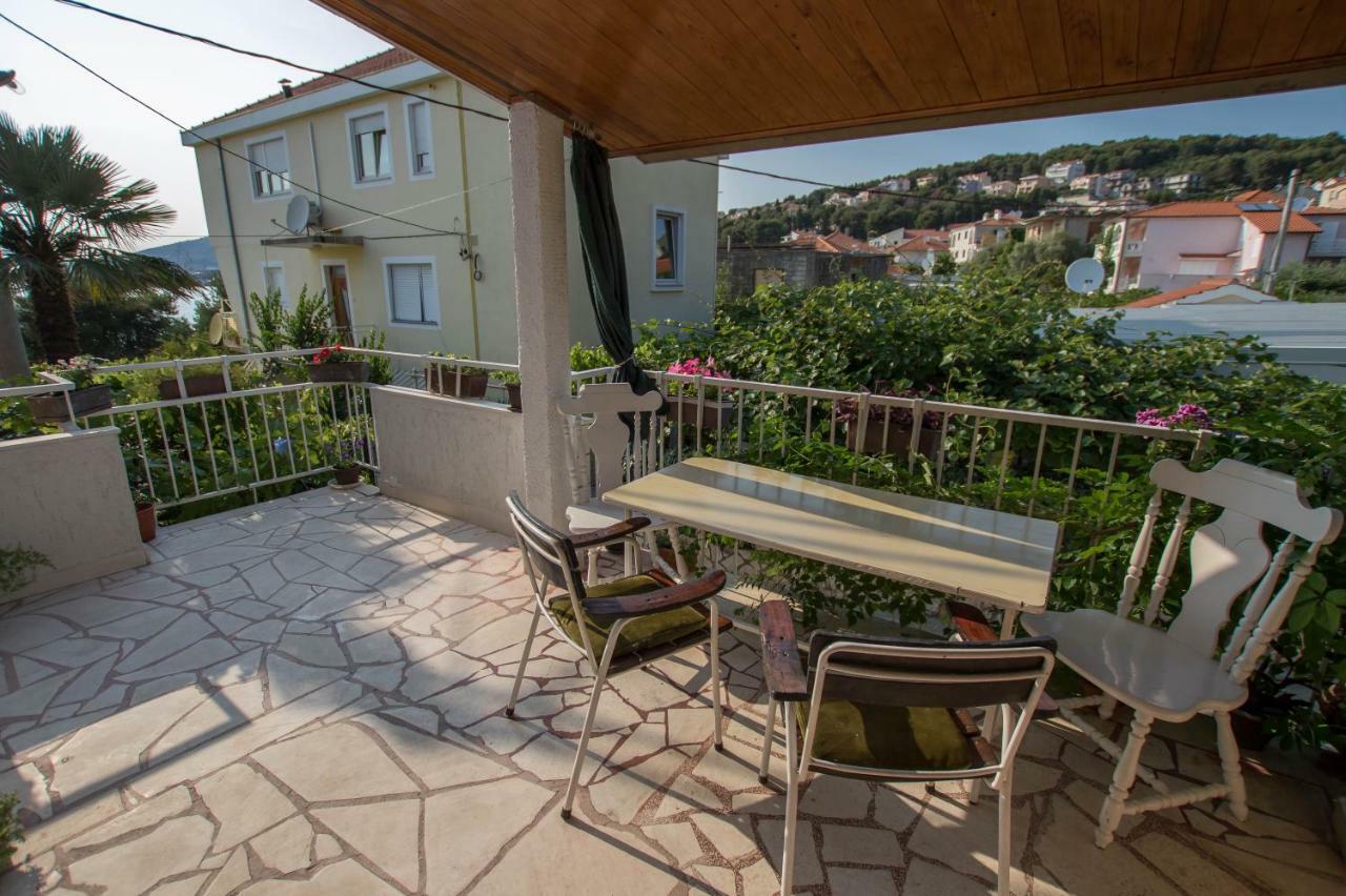 Apartment Cherie Trogir Exterior foto