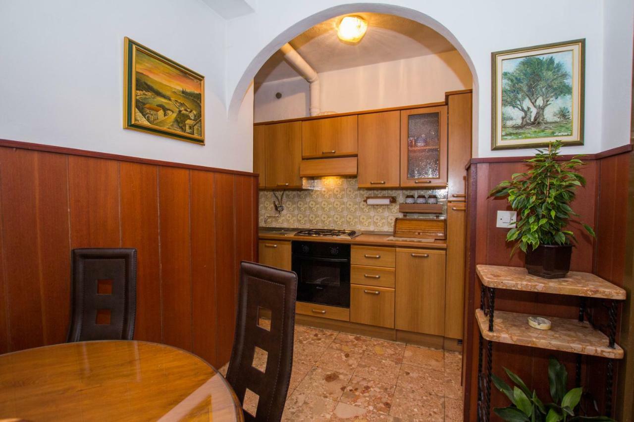 Apartment Cherie Trogir Exterior foto