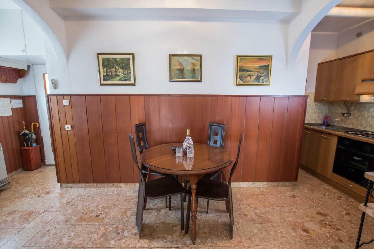 Apartment Cherie Trogir Exterior foto